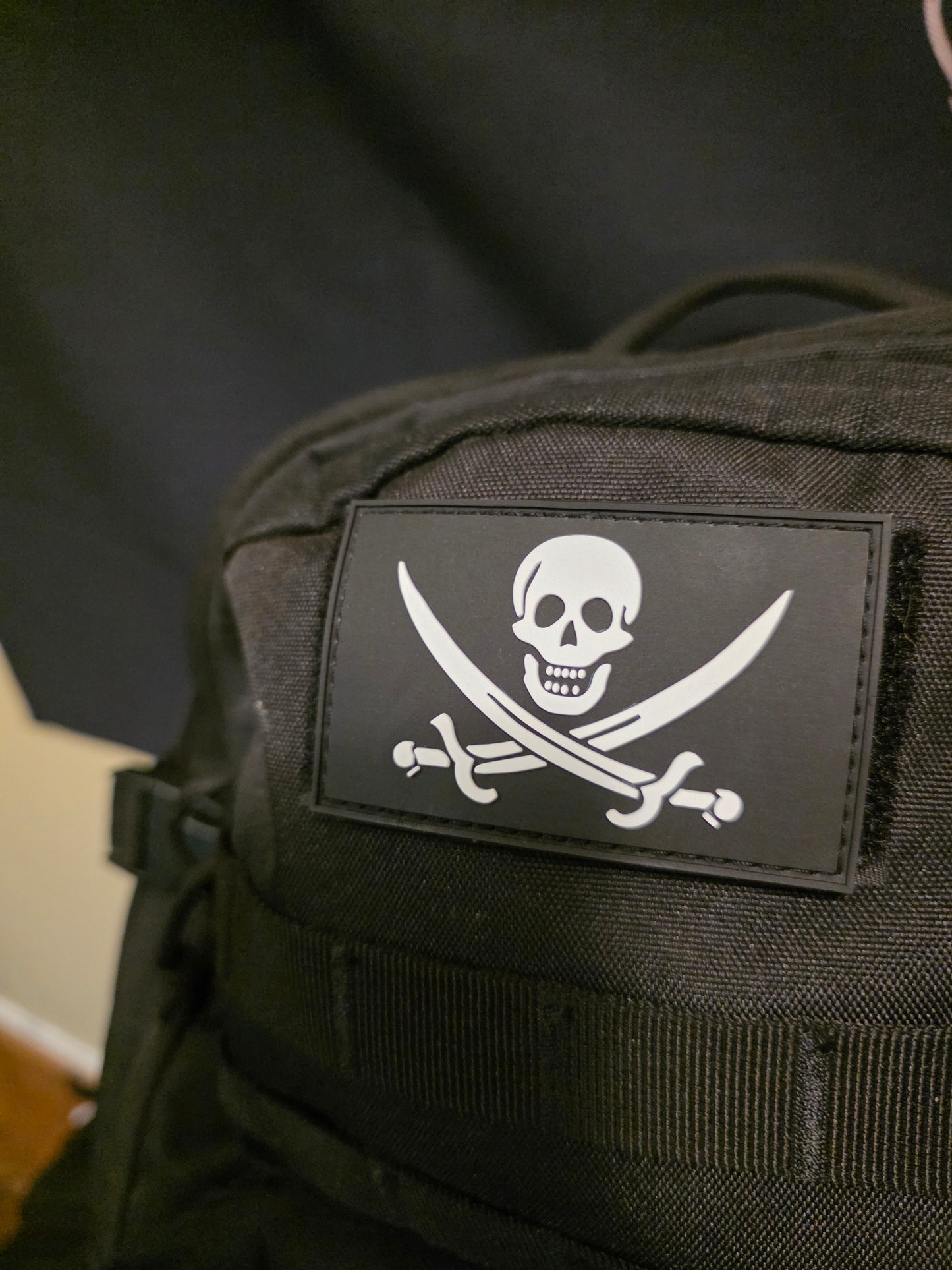 Jolly Roger Pirate Skull & Crossed Swords PVC Patch – Tactical Hook & Loop Morale Patch