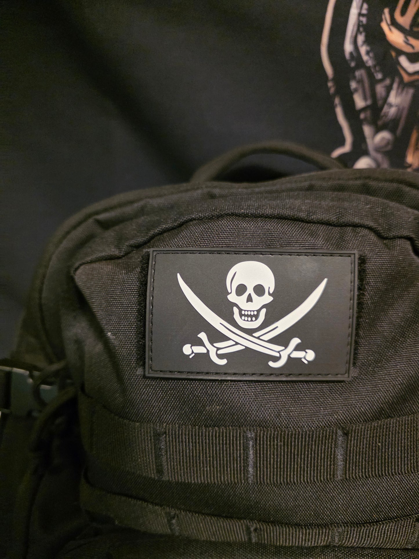Jolly Roger Pirate Skull & Crossed Swords PVC Patch – Tactical Hook & Loop Morale Patch