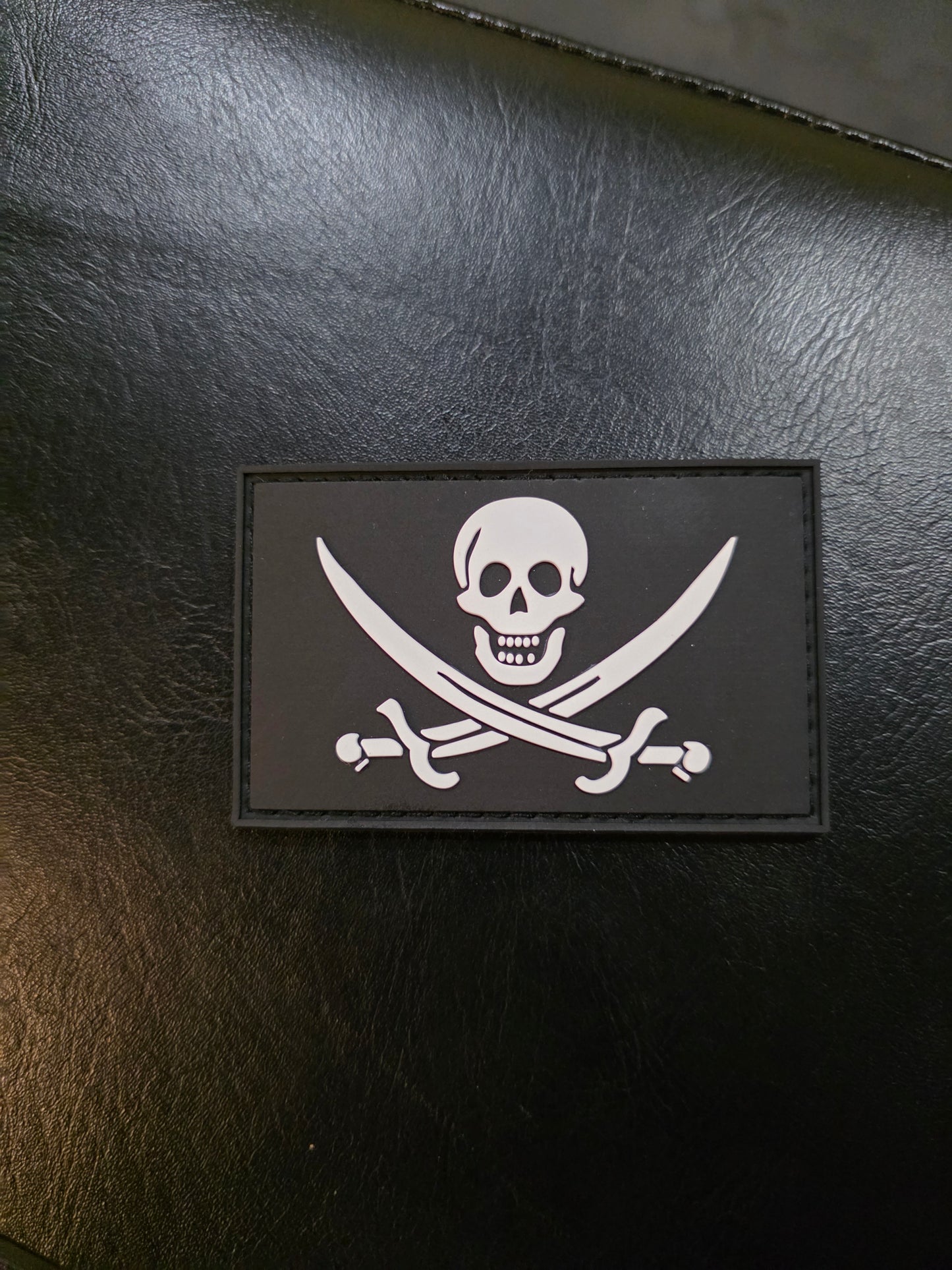 Jolly Roger Pirate Skull & Crossed Swords PVC Patch – Tactical Hook & Loop Morale Patch